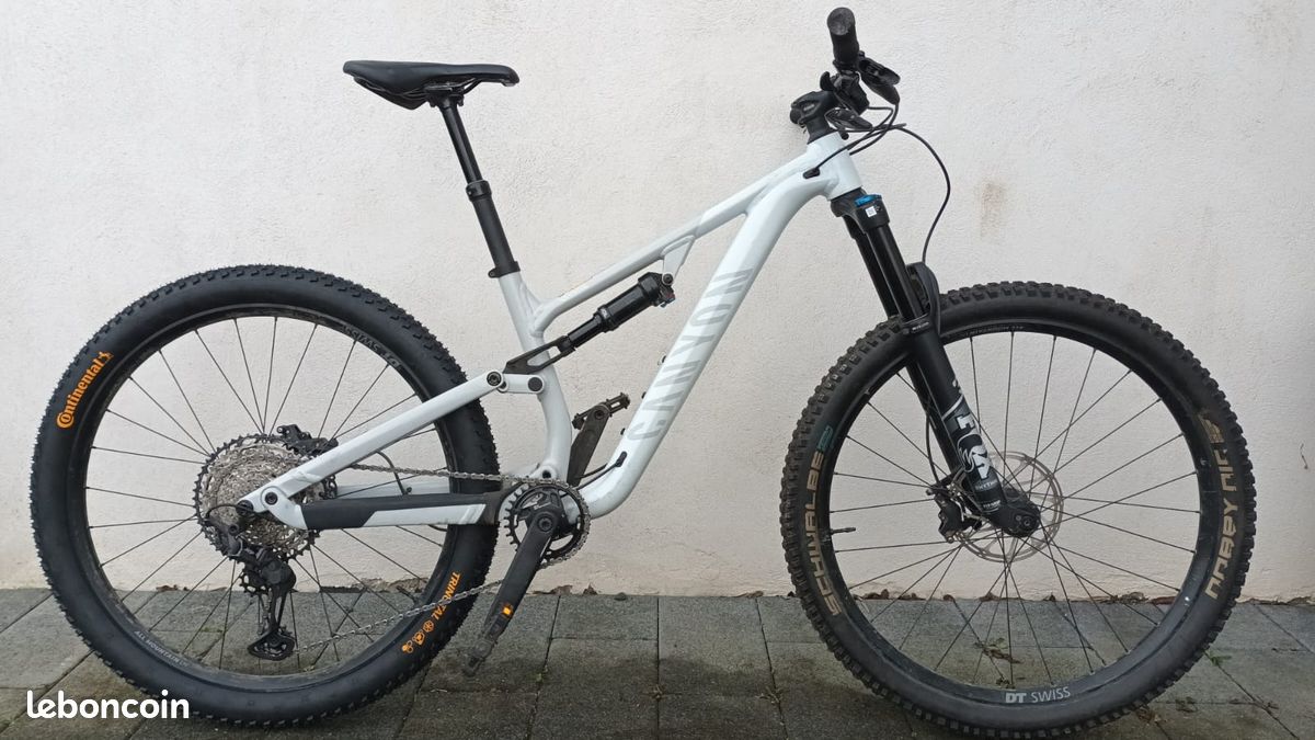 VTT d'occasion CANYON neuron 6 taille xs blanc